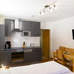 Laaxerhof Hotel 3*