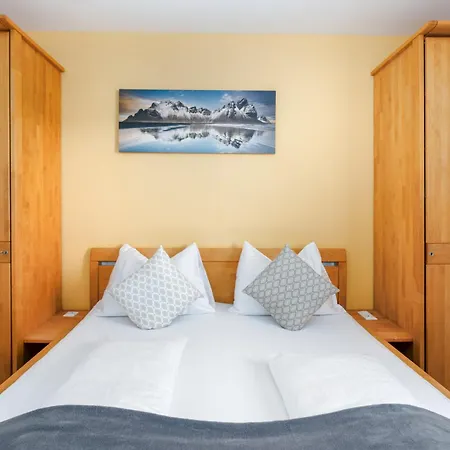 Hotel Laaxerhof 3*