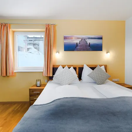 Hotel Laaxerhof 3*