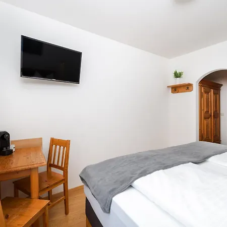 Laaxerhof 3*