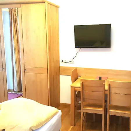 Laaxerhof 3*