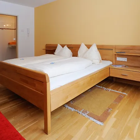 Hotel Laaxerhof 3*