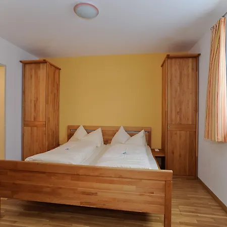 Laaxerhof Hotel 3*
