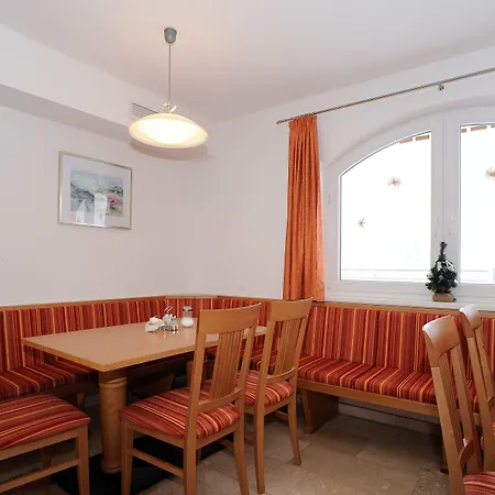 Laaxerhof Hotel